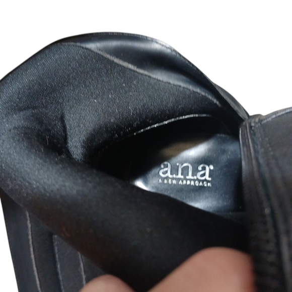 Black Knee High Heeled Leather Boots Women's size 9 - Picture 10 of 11